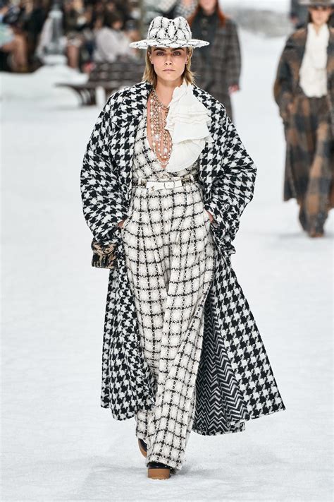 camicia chanel 2019|Chanel fashion show.